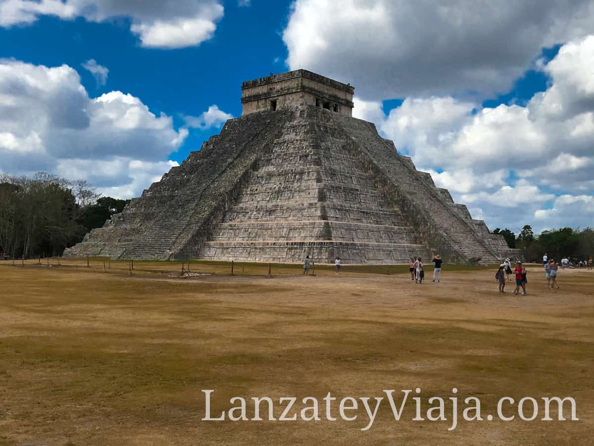 Piramide en Chicen itza en Cancun
