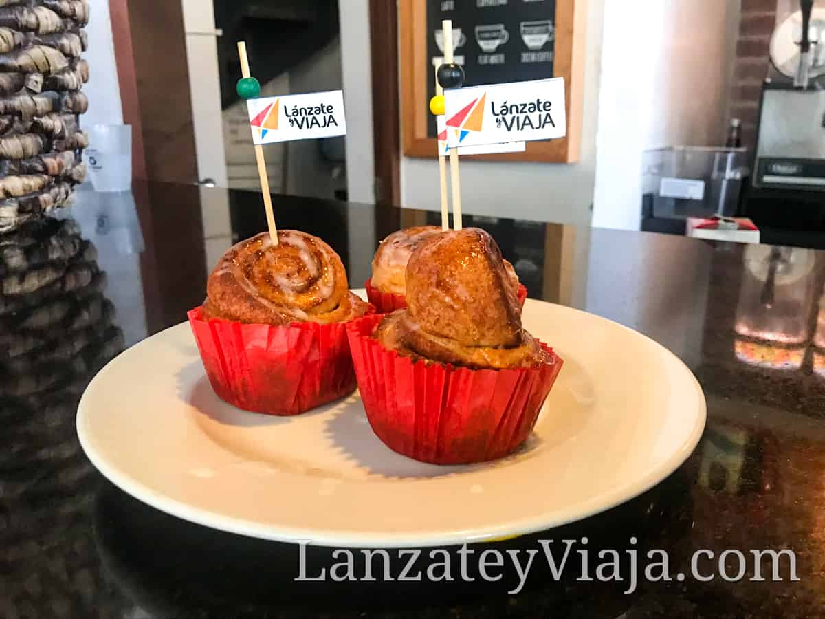 ponques personalizados en cafetería de Cancun