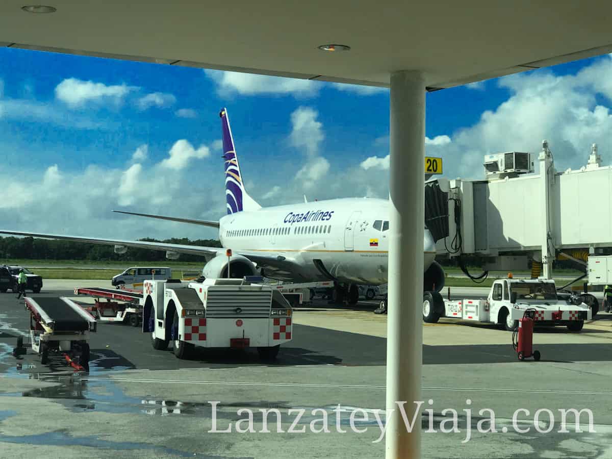 Avión en el Aeropuerto de Cancun