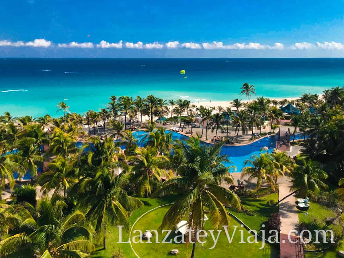 Vista aérea hacia el Mar en Cancún